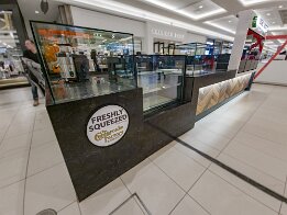 Freshly_Squeezed_Champlain_Mall (17)