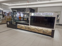 Freshly_Squeezed_Champlain_Mall (4)